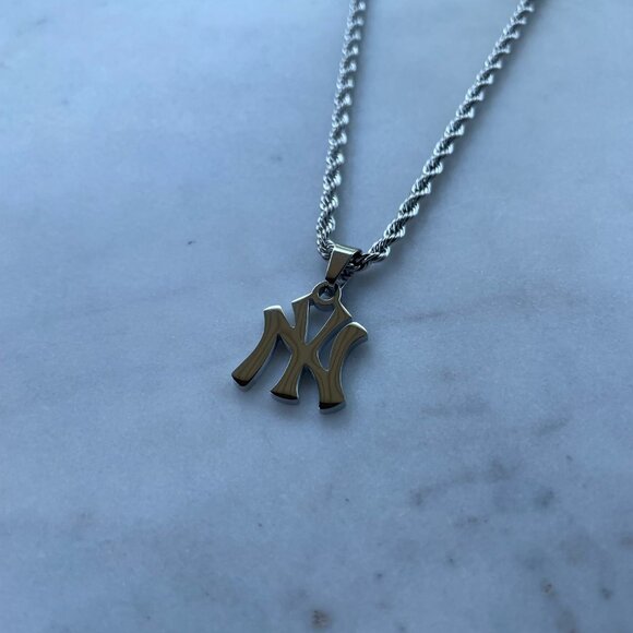 Silver New York Necklace - NY Yankee 3mm Rope Necklace - Gift for Her Valentines - Picture 1 of 2